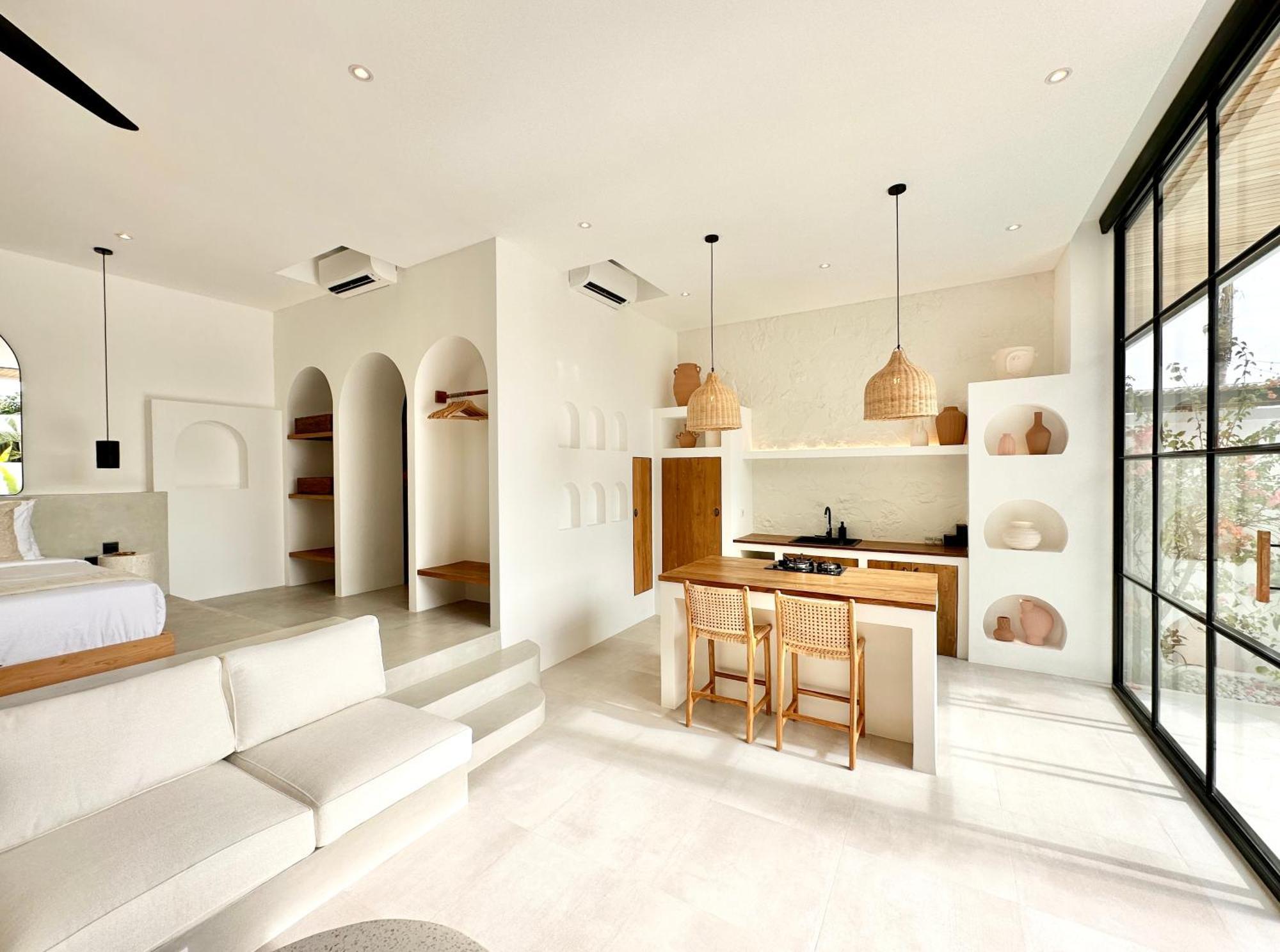 The Suites By The Young Villas Uluwatu Esterno foto