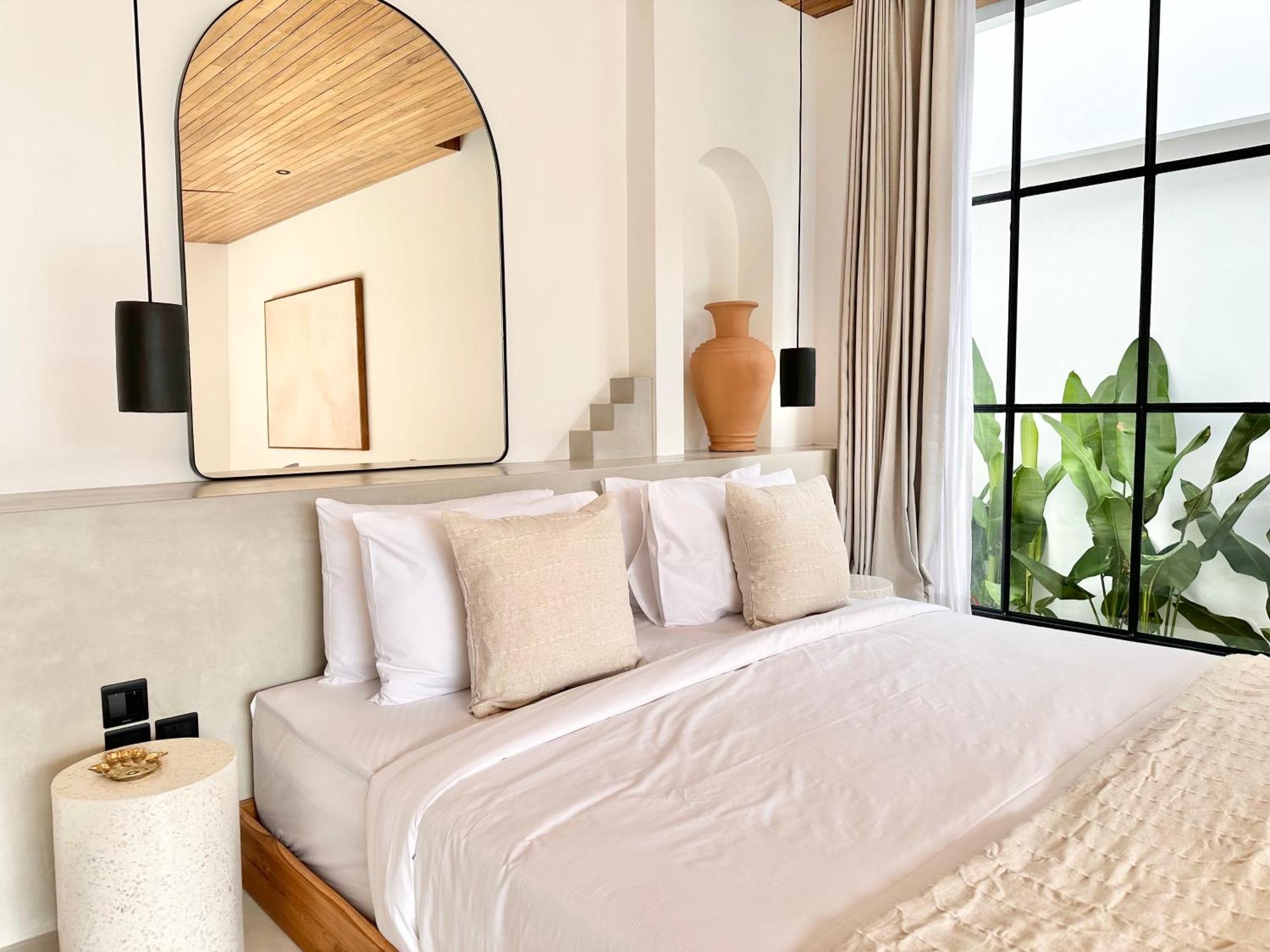 The Suites By The Young Villas Uluwatu Esterno foto